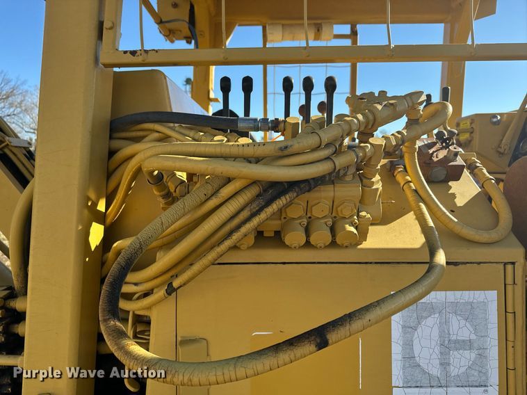 image for item DX3801 1978 Caterpillar D6D cable plow