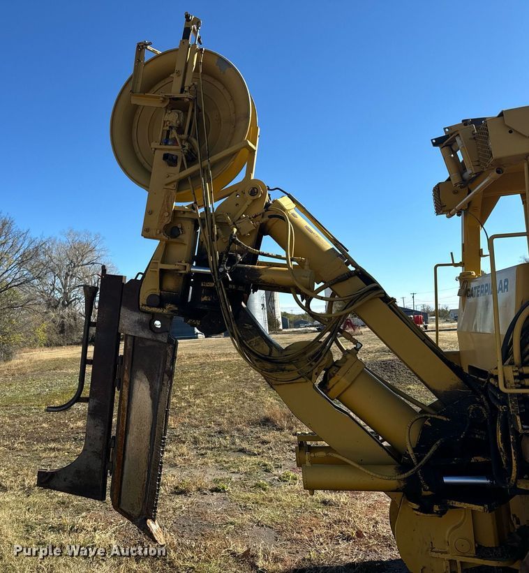 image for item DX3801 1978 Caterpillar D6D cable plow