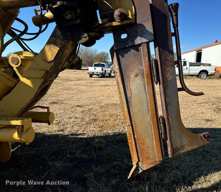 image for item DX3801 1978 Caterpillar D6D cable plow