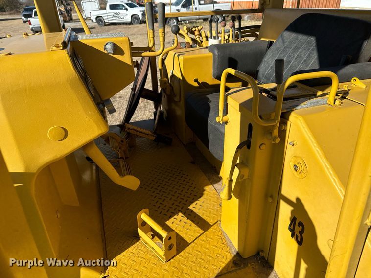 image for item DX3801 1978 Caterpillar D6D cable plow