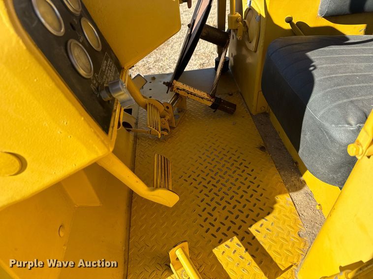 image for item DX3801 1978 Caterpillar D6D cable plow