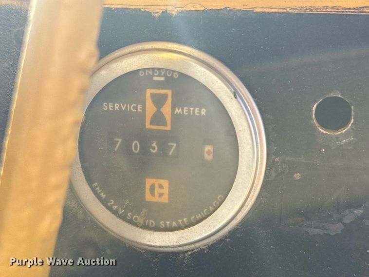 image for item DX3801 1978 Caterpillar D6D cable plow