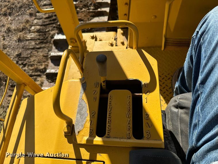 image for item DX3801 1978 Caterpillar D6D cable plow