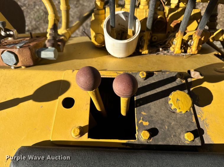 image for item DX3801 1978 Caterpillar D6D cable plow