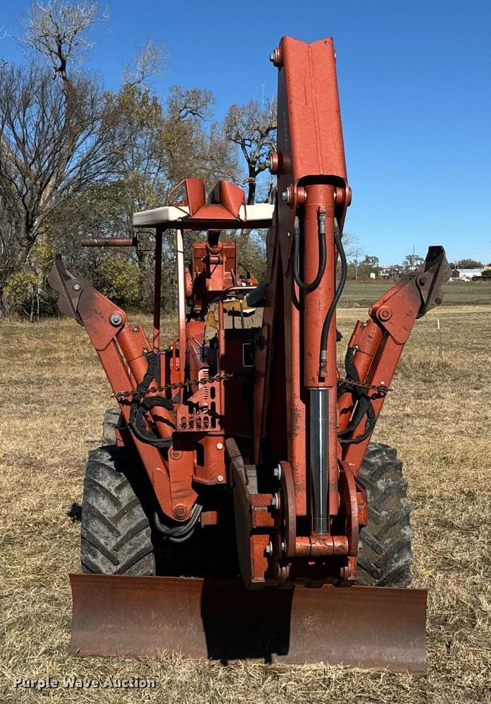 image for item DX3804 Ditch Witch 8020T cable plow