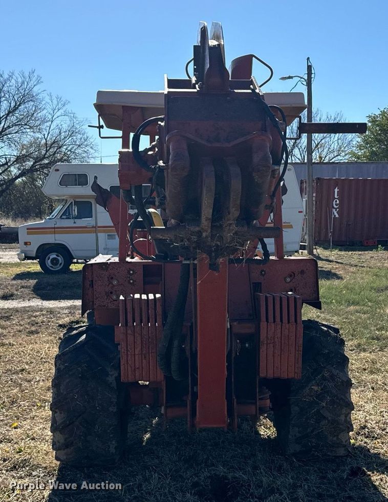 image for item DX3804 Ditch Witch 8020T cable plow