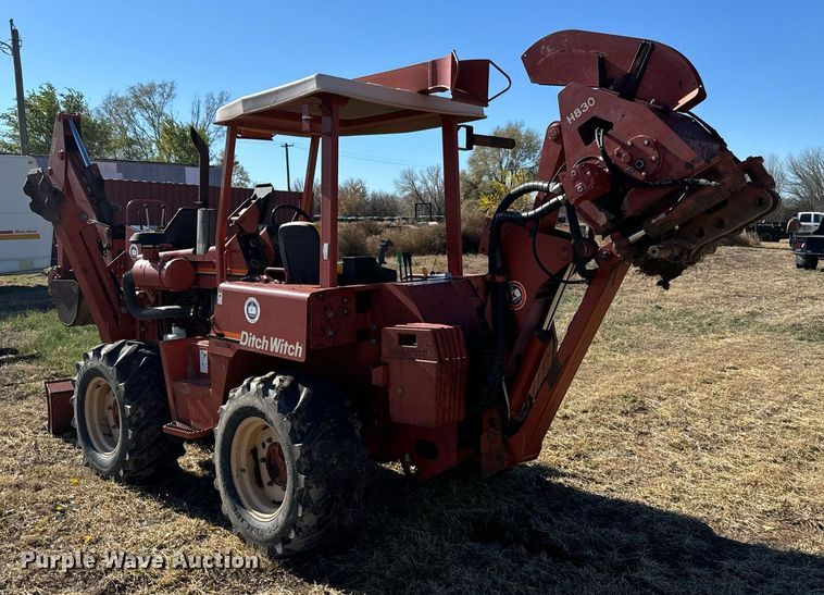 image for item DX3804 Ditch Witch 8020T cable plow