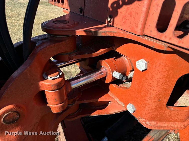 image for item DX3804 Ditch Witch 8020T cable plow