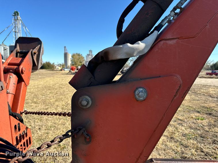 image for item DX3804 Ditch Witch 8020T cable plow