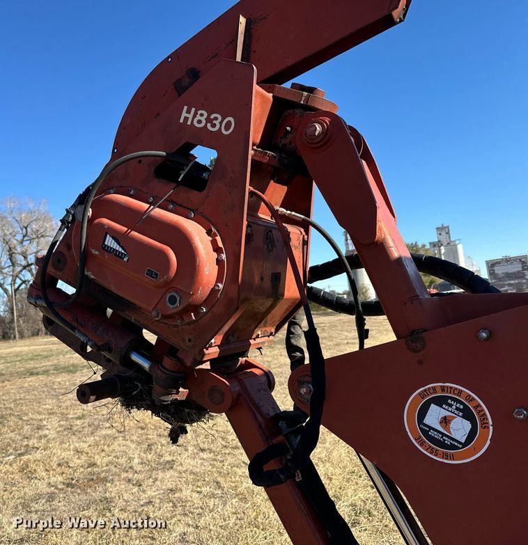 image for item DX3804 Ditch Witch 8020T cable plow