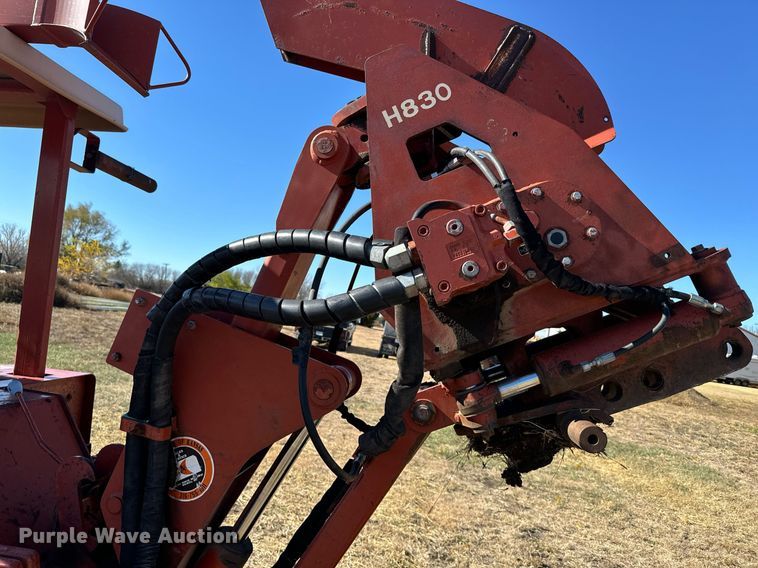 image for item DX3804 Ditch Witch 8020T cable plow