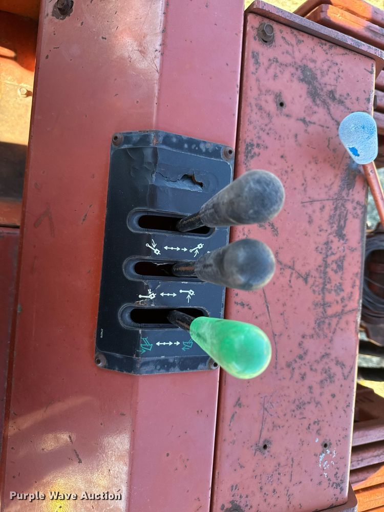 image for item DX3804 Ditch Witch 8020T cable plow