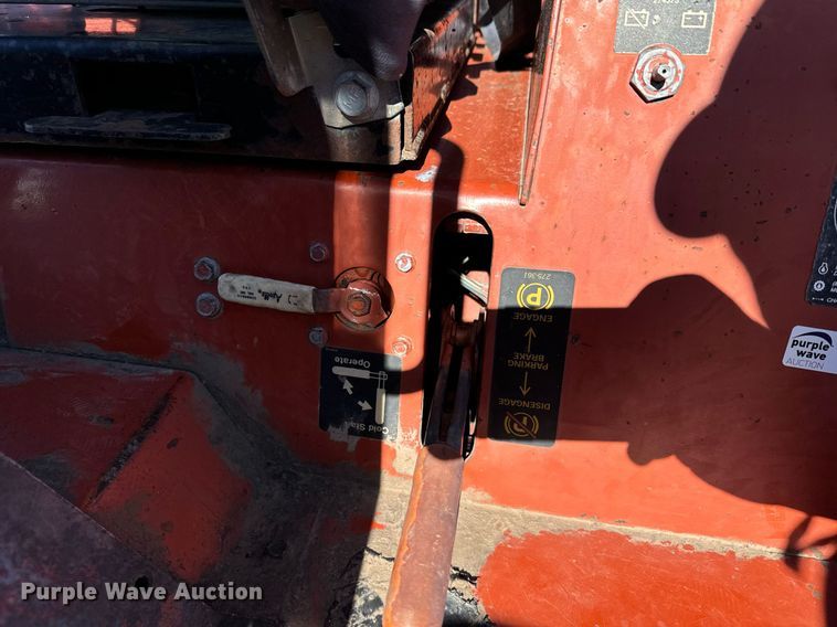 image for item DX3804 Ditch Witch 8020T cable plow