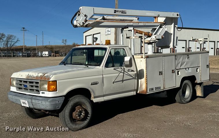 image for item DX3819 1989 Ford F350 Super Duty bucket truck