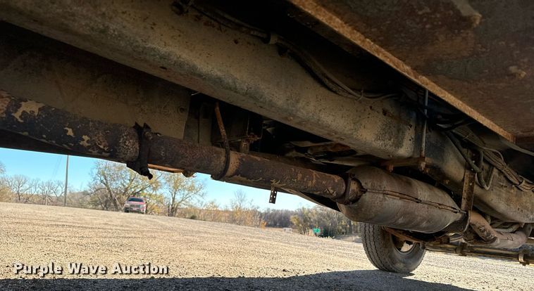 image for item DX3819 1989 Ford F350 Super Duty bucket truck