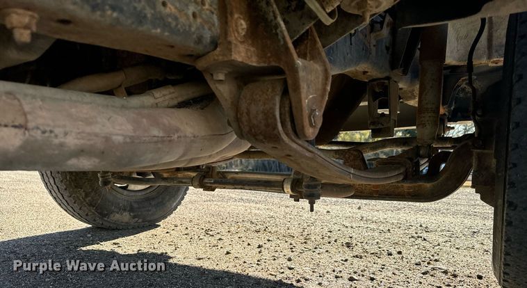 image for item DX3819 1989 Ford F350 Super Duty bucket truck