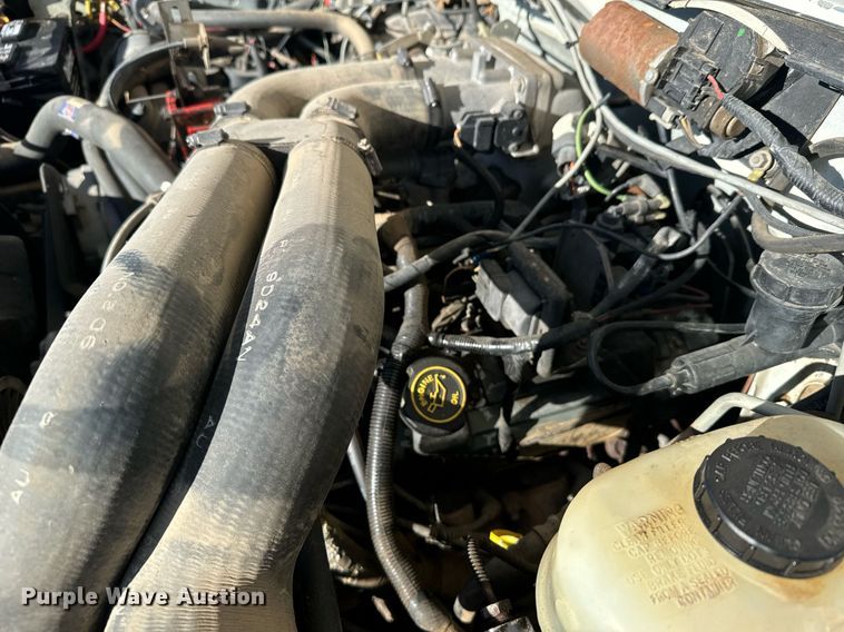 image for item DX3819 1989 Ford F350 Super Duty bucket truck