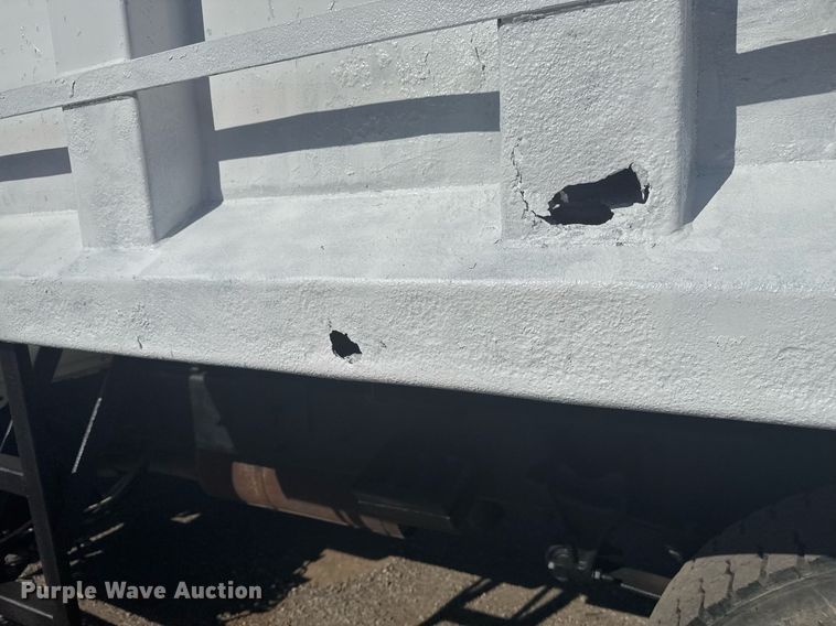 image for item EG2193 2007 International  4300 dump truck