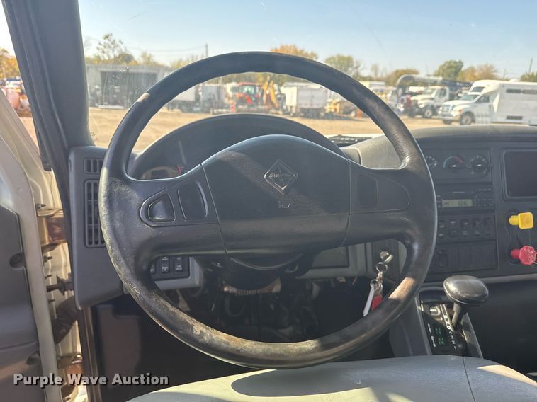 image for item EG2193 2007 International  4300 dump truck