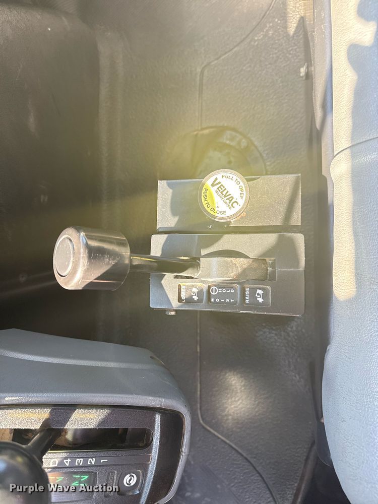 image for item EG2193 2007 International  4300 dump truck