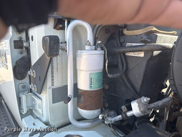 image for item EG2193 2007 International  4300 dump truck