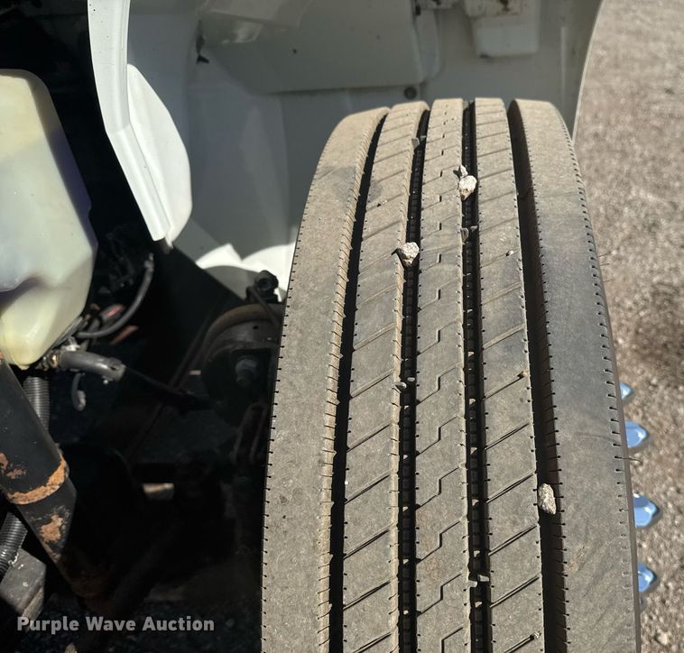 image for item EG2193 2007 International  4300 dump truck