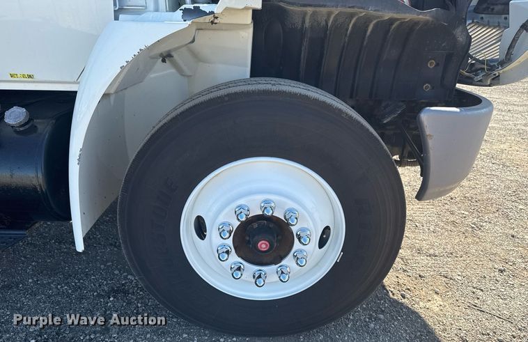 image for item EG2193 2007 International  4300 dump truck