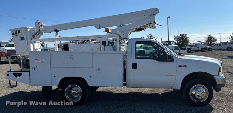 image for item EG2236 2004 Ford F450 Super Duty bucket truck