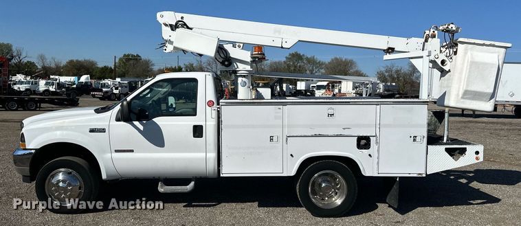 image for item EG2236 2004 Ford F450 Super Duty bucket truck