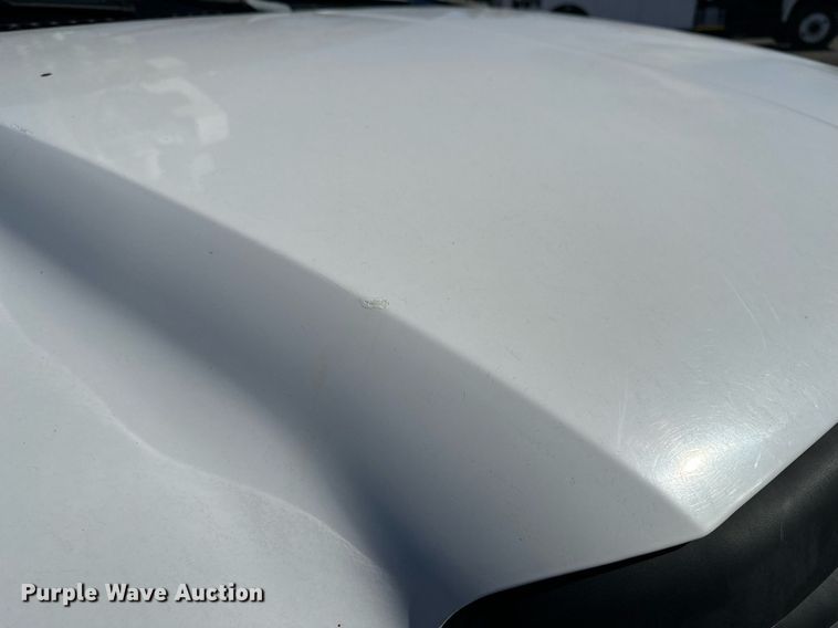 image for item EG2236 2004 Ford F450 Super Duty bucket truck