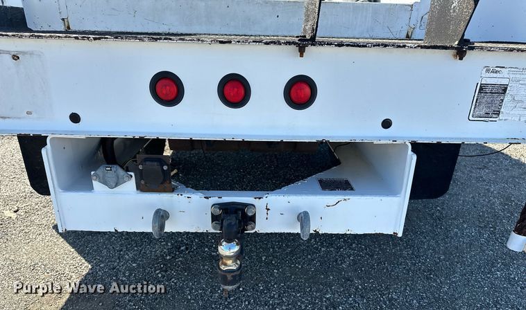 image for item EG2236 2004 Ford F450 Super Duty bucket truck