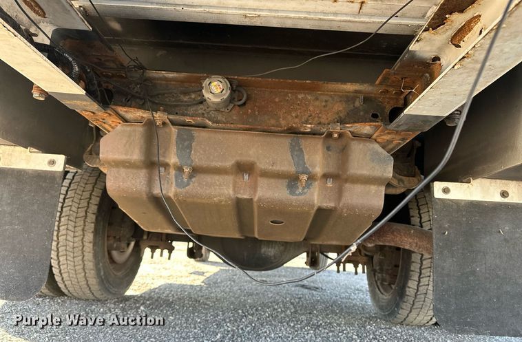 image for item EG2236 2004 Ford F450 Super Duty bucket truck