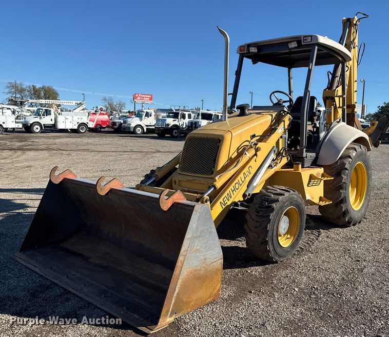 image for item EG2275 1999 New Holland 555E backhoe