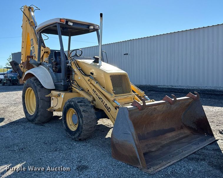 image for item EG2275 1999 New Holland 555E backhoe