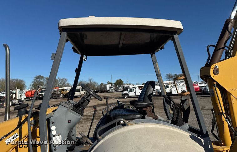 image for item EG2275 1999 New Holland 555E backhoe