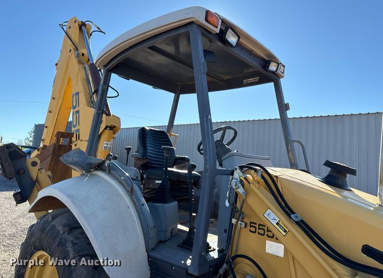 image for item EG2275 1999 New Holland 555E backhoe