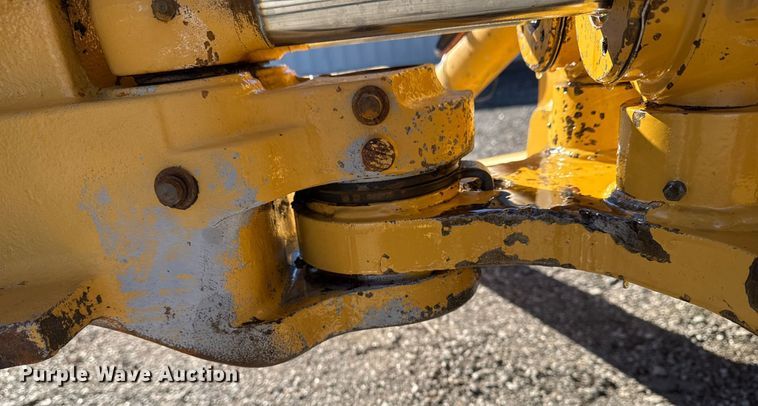 image for item EG2275 1999 New Holland 555E backhoe