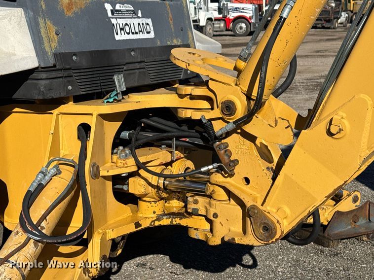 image for item EG2275 1999 New Holland 555E backhoe