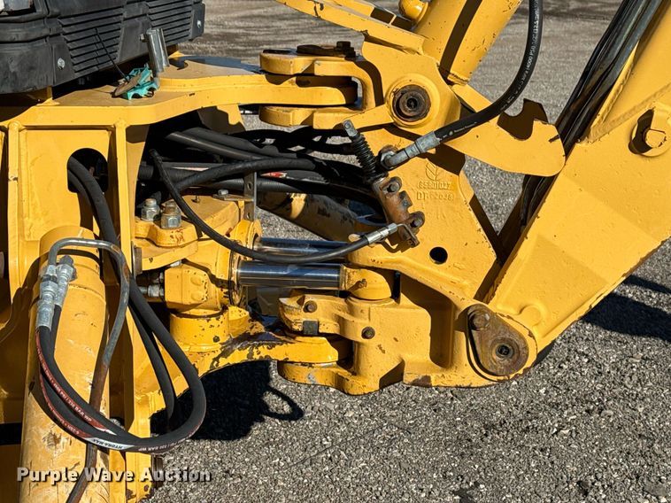image for item EG2275 1999 New Holland 555E backhoe