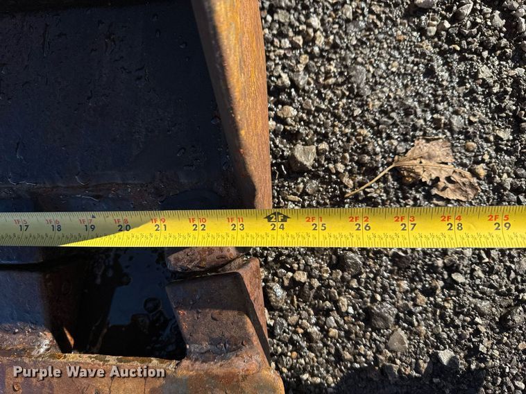 image for item EG2275 1999 New Holland 555E backhoe