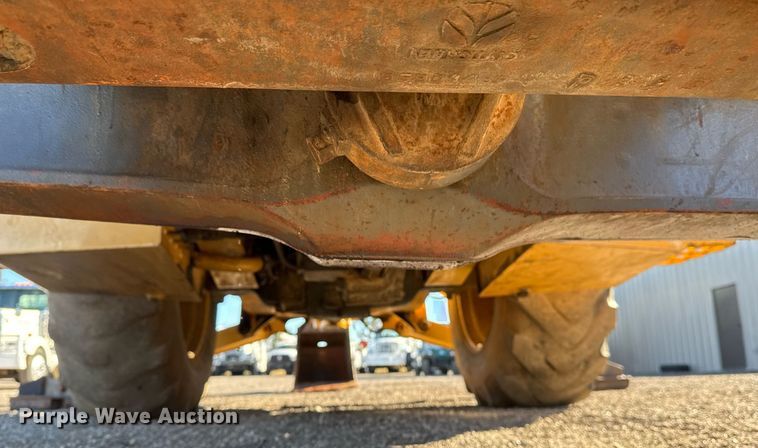 image for item EG2275 1999 New Holland 555E backhoe