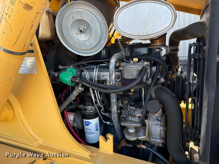 image for item EG2275 1999 New Holland 555E backhoe