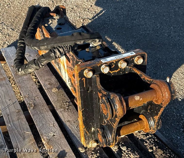 image for item EG2287 Caterpillar B6 breaker