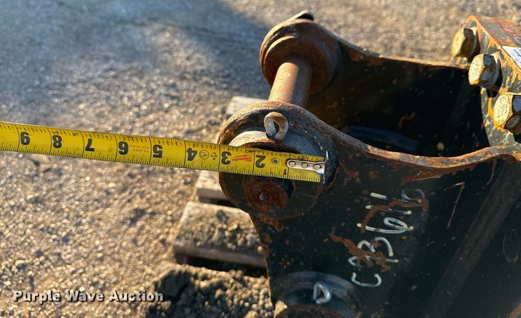 image for item EG2287 Caterpillar B6 breaker