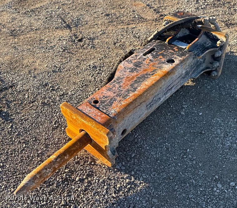 image for item EG2288 2018 Caterpillar B6 breaker