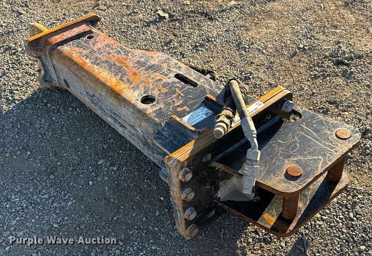 image for item EG2288 2018 Caterpillar B6 breaker