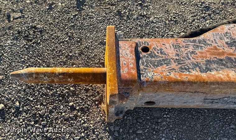 image for item EG2288 2018 Caterpillar B6 breaker