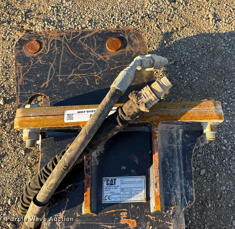 image for item EG2288 2018 Caterpillar B6 breaker