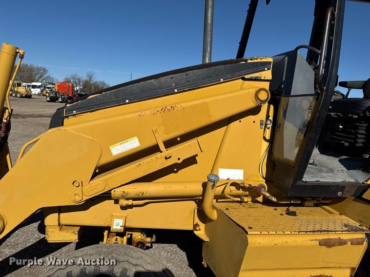 image for item EG2294 1997 Caterpillar 416C backhoe