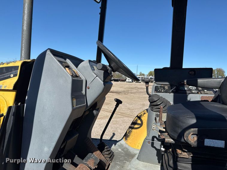 image for item EG2294 1997 Caterpillar 416C backhoe